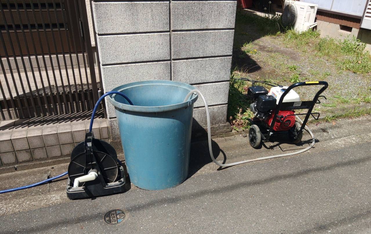 排水管を高圧洗浄機で清掃